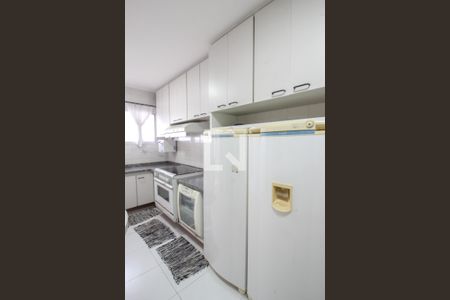 Apartamento à venda com 130m², 3 quartos e 2 vagas Apartamento à venda com 130m², 3 quartos e 2 vagasCozinha