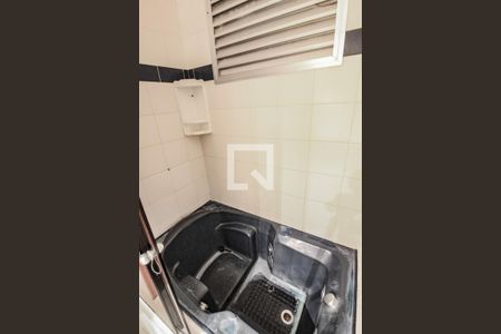 Apartamento à venda com 130m², 3 quartos e 2 vagas Apartamento à venda com 130m², 3 quartos e 2 vagasBanheiro Corredor