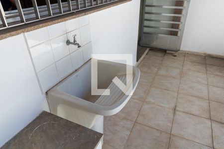 Casa à venda com 160m², 2 quartos e 6 vagasÁrea de Serviço