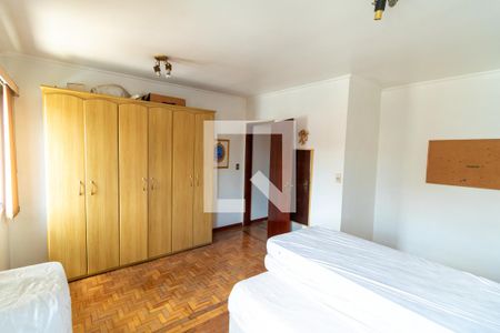 Quarto 1 de casa à venda com 2 quartos, 160m² em Vila Laís, São Paulo
