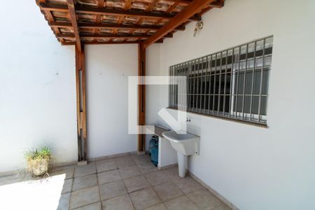 Casa à venda com 160m², 2 quartos e 6 vagasÁrea de Serviço