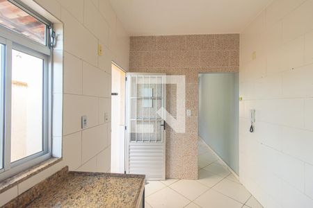 Casa de condomínio para alugar com 90m², 2 quartos e 2 vagas Casa de condomínio para alugar com 90m², 2 quartos e 2 vagasCozinha