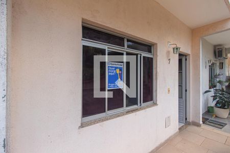 Casa de condomínio para alugar com 90m², 2 quartos e 2 vagas Casa de condomínio para alugar com 90m², 2 quartos e 2 vagasFachada