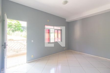Sala de casa de condomínio para alugar com 2 quartos, 90m² em Campo Grande, Rio de Janeiro