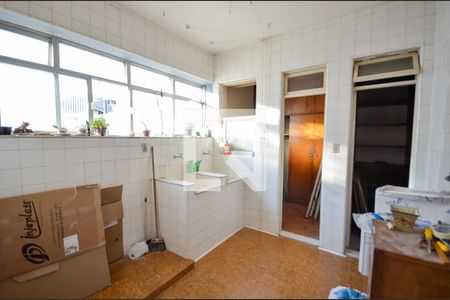 Apartamento à venda com 200m², 4 quartos e 1 vaga Apartamento à venda com 200m², 4 quartos e 1 vagaÁrea de Serviço