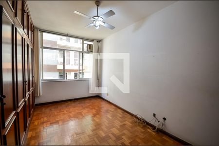 Apartamento à venda com 200m², 4 quartos e 1 vaga Apartamento à venda com 200m², 4 quartos e 1 vagaSuíte