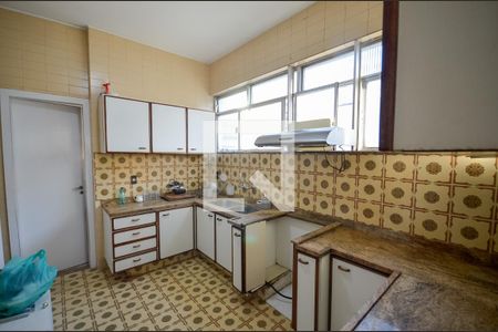 Apartamento à venda com 200m², 4 quartos e 1 vaga Apartamento à venda com 200m², 4 quartos e 1 vagaCozinha