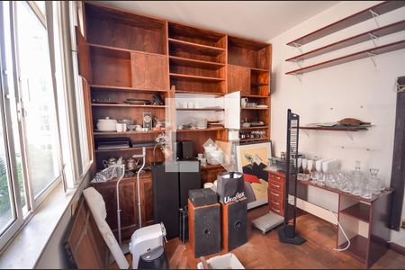 Apartamento à venda com 200m², 4 quartos e 1 vaga Apartamento à venda com 200m², 4 quartos e 1 vagaQuarto 1