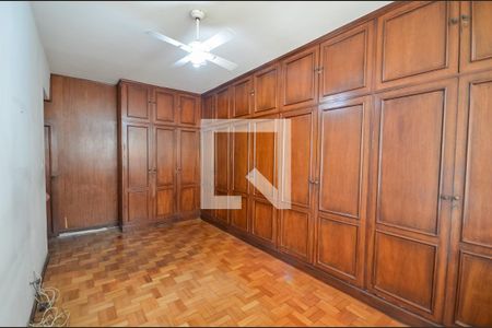 Apartamento à venda com 200m², 4 quartos e 1 vaga Apartamento à venda com 200m², 4 quartos e 1 vagaSuíte