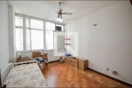 Apartamento à venda com 200m², 4 quartos e 1 vaga Apartamento à venda com 200m², 4 quartos e 1 vagaQuarto 2