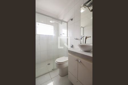 Casa para alugar com 147m², 3 quartos e 3 vagas Casa para alugar com 147m², 3 quartos e 3 vagasBanheiro Social