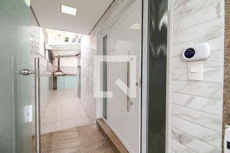 Casa para alugar com 147m², 3 quartos e 3 vagas Casa para alugar com 147m², 3 quartos e 3 vagasEntrada