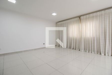 Casa para alugar com 147m², 3 quartos e 3 vagas Casa para alugar com 147m², 3 quartos e 3 vagasSala