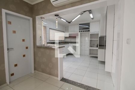 Casa para alugar com 147m², 3 quartos e 3 vagas Casa para alugar com 147m², 3 quartos e 3 vagasCozinha