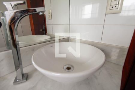 Casa para alugar com 147m², 3 quartos e 3 vagas Casa para alugar com 147m², 3 quartos e 3 vagasBanheiro Social