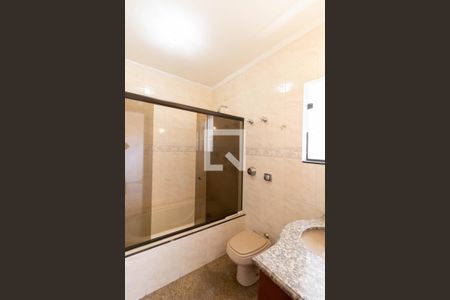 Casa para alugar com 430m², 4 quartos e 6 vagas Casa para alugar com 430m², 4 quartos e 6 vagasBanheiro da Suíte 2