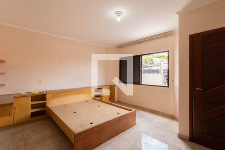 Suíte 1 de casa para alugar com 4 quartos, 430m² em Jardim Maria Helena, Guarulhos