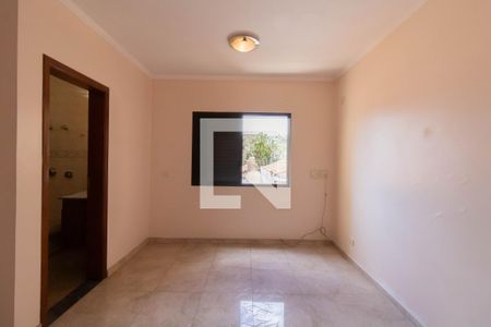 Casa para alugar com 430m², 4 quartos e 6 vagas Casa para alugar com 430m², 4 quartos e 6 vagasSuíte 2