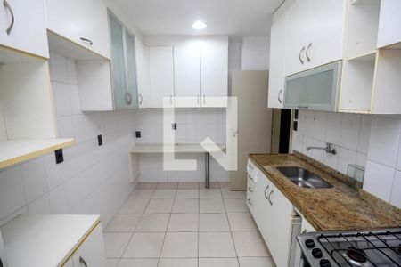 Apartamento à venda com 138m², 3 quartos e 2 vagasCozinha - Armários