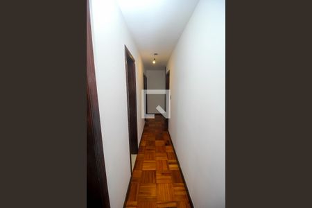 Corredor de apartamento à venda com 3 quartos, 138m² em Laranjeiras, Rio de Janeiro