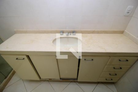 Apartamento à venda com 138m², 3 quartos e 2 vagasBanheiro Social 1