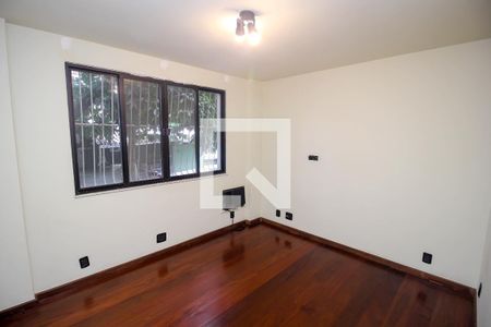 Apartamento à venda com 138m², 3 quartos e 2 vagasQuarto 3