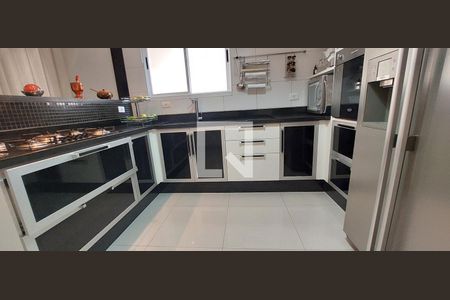 Casa à venda com 190m², 3 quartos e 2 vagasCozinha