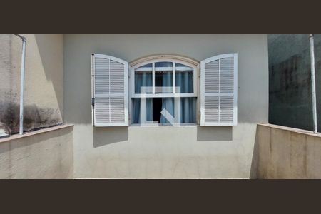 Casa à venda com 190m², 3 quartos e 2 vagasQuintal