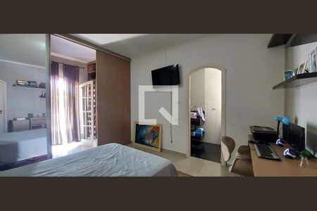 Casa à venda com 190m², 3 quartos e 2 vagasQuarto suíte 1