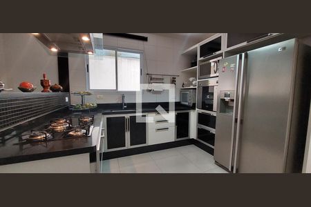 Casa à venda com 190m², 3 quartos e 2 vagasCozinha