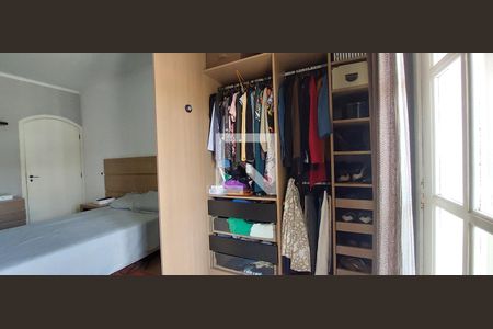 Casa à venda com 190m², 3 quartos e 2 vagasCloset Quarto suíte 1