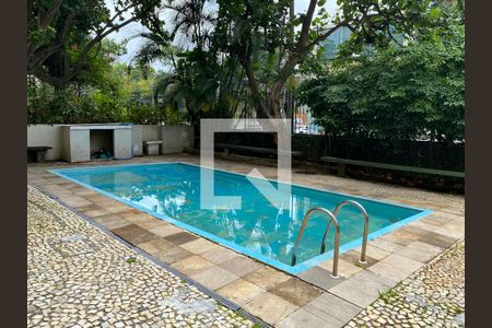 Apartamento à venda com 165m², 4 quartos e 2 vagasÁrea comum - Piscina