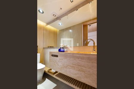 Apartamento à venda com 165m², 4 quartos e 2 vagasDetalhe do lavabo