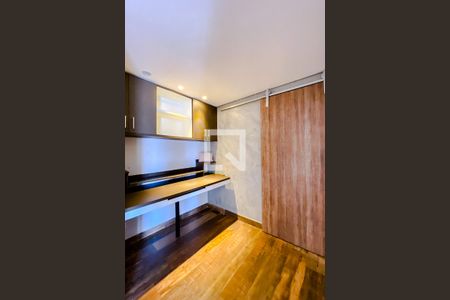 Apartamento para alugar com 110m², 3 quartos e 2 vagasEscritório