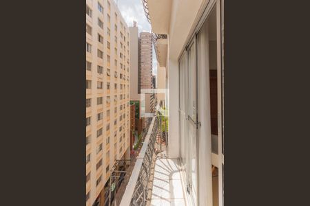 Sacada da Sala de apartamento para alugar com 3 quartos, 96m² em Centro, Campinas