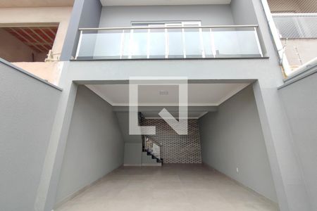 Casa para alugar com 116m², 3 quartos e 4 vagasQuintal - Garagem