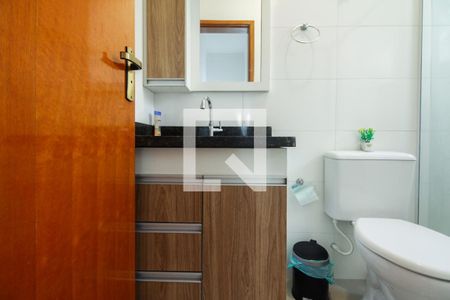 Casa de condomínio para alugar com 63m², 2 quartos e 2 vagasBanheiro 