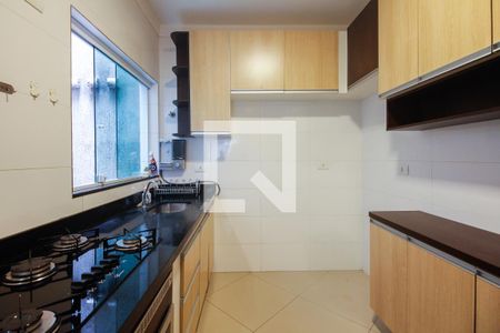 Casa de condomínio para alugar com 63m², 2 quartos e 2 vagasCozinha 