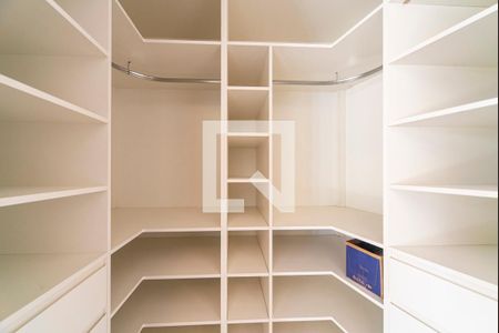 Apartamento à venda com 73m², 2 quartos e 1 vaga Apartamento à venda com 73m², 2 quartos e 1 vagaCloset