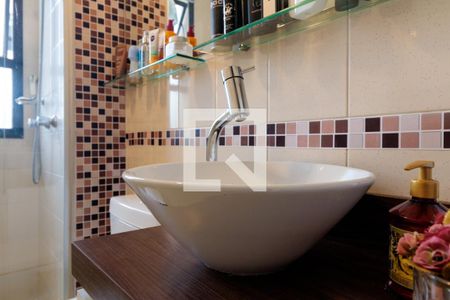 Apartamento à venda com 75m², 3 quartos e 2 vagasBanheiro da Suíte