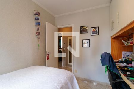 Apartamento à venda com 75m², 3 quartos e 2 vagasQuarto 2