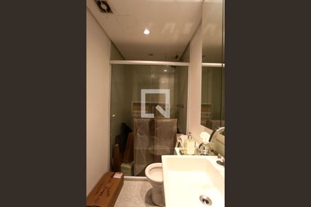 Loft- Banheiro de kitnet/studio à venda com 1 quarto, 97m² em Vila Progredior, São Paulo