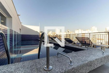 Studio à venda com 24m², 1 quarto e sem vaga Studio à venda com 24m², 1 quarto e sem vagaÁrea comum - Piscina