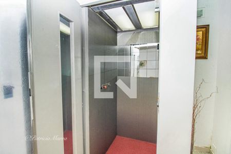 Casa à venda com 345m², 4 quartos e 3 vagasElevador para 180 Kg