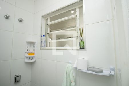 Casa à venda com 345m², 4 quartos e 3 vagasBanheiro de serviço - Área do chuveiro