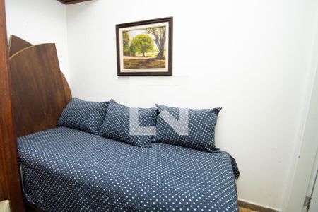 Casa à venda com 345m², 4 quartos e 3 vagasQuarto de serviço - Sofá