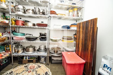 Casa à venda com 345m², 4 quartos e 3 vagasDespensa