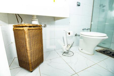 Casa à venda com 345m², 4 quartos e 3 vagasBanheiro 1- Louça sanitária