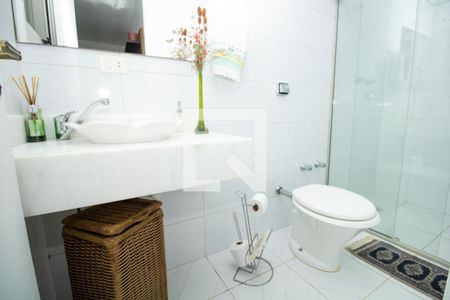 Casa à venda com 345m², 4 quartos e 3 vagasBanheiro 1- panorâmica