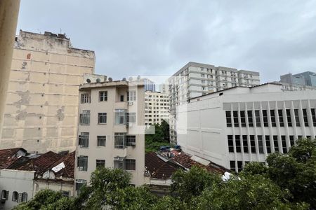 Vista varanda de kitnet/studio para alugar com 1 quarto, 44m² em Centro, Rio de Janeiro